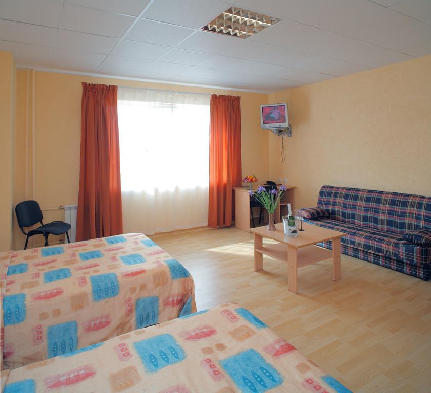 Rehe Hotel Tartu Buitenkant foto