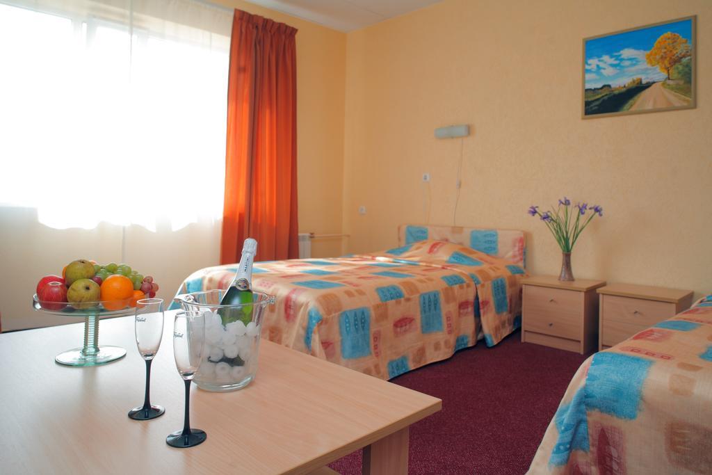 Rehe Hotel Tartu Buitenkant foto